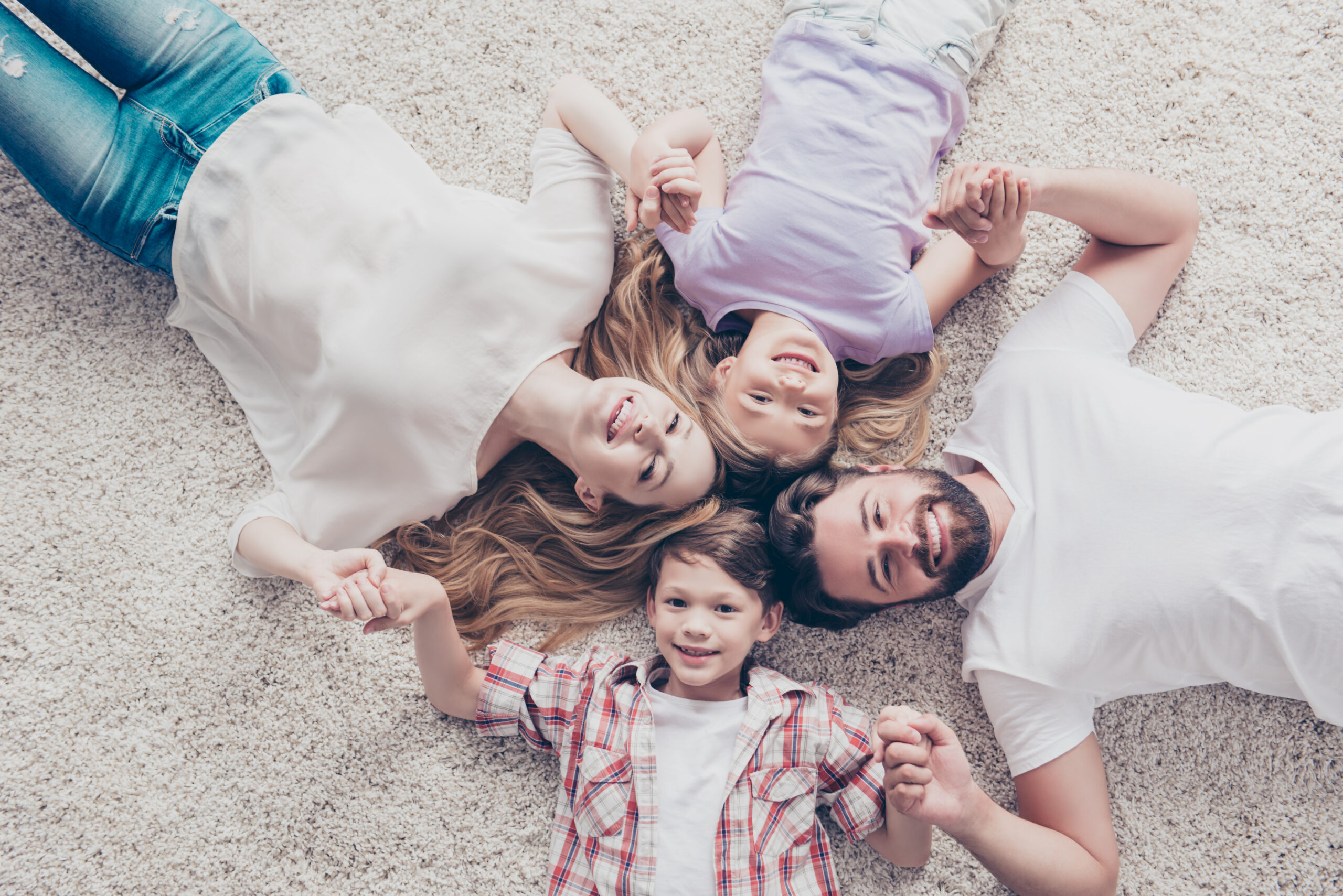 Signs you need carpet restretching to remove lumps Signs you need carpet restretching to remove lumps